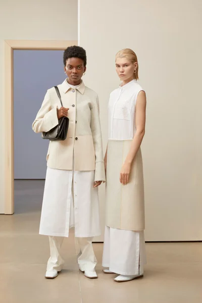 Look 18
